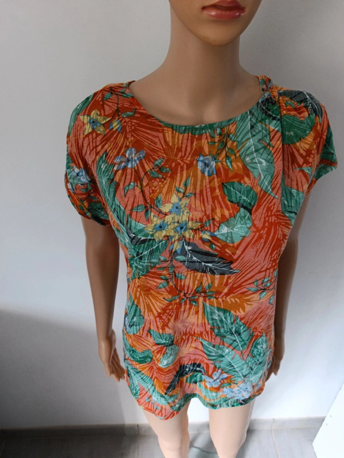 Nutmeg Dames – Tropisch bedrukt T-shirt – Maat s – photo 4